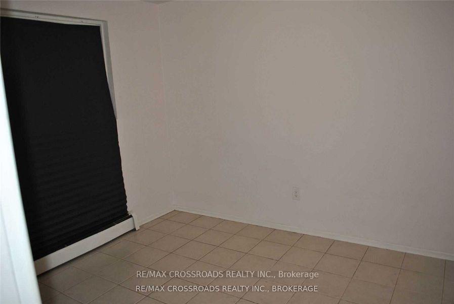 Photo 10 of 390 Dean Avenue, Oshawa, Central — HOMEH