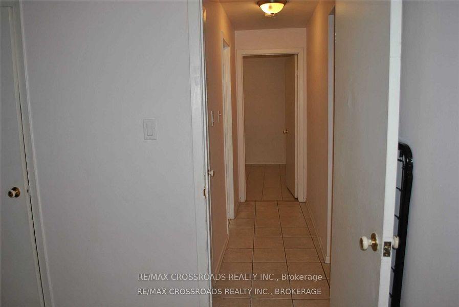 Photo 13 of 390 Dean Avenue, Oshawa, Central — HOMEH