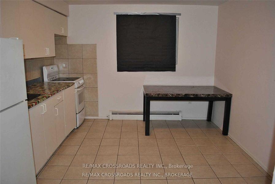 Photo 15 of 390 Dean Avenue, Oshawa, Central — HOMEH