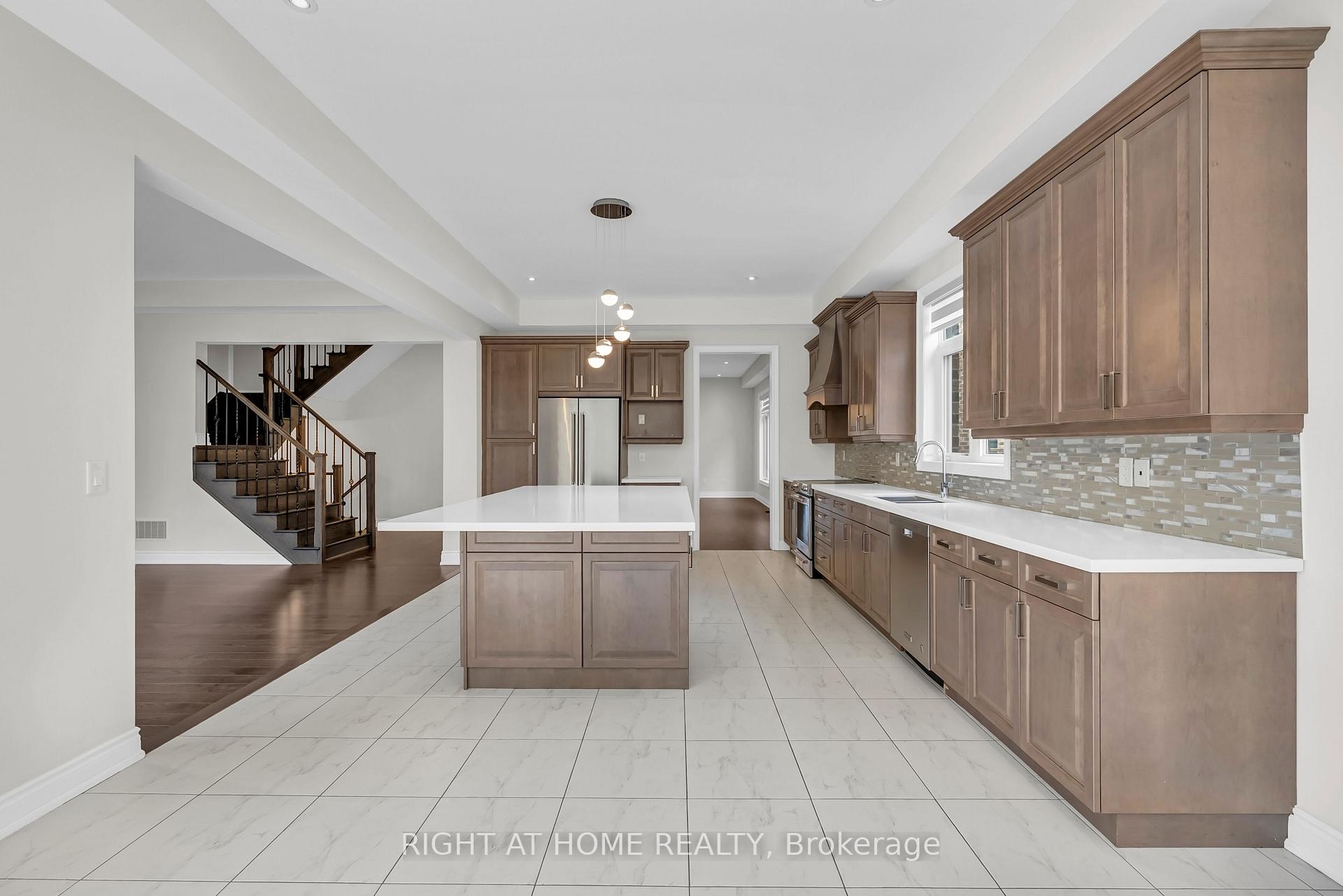 Photo 13 of 3175 Daniel Way, Oakville, Glenorchy — HOMEH