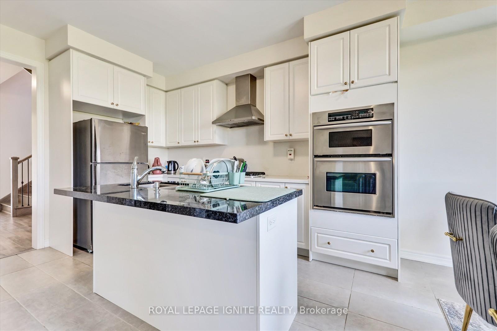 Photo 8 of 1054 Skyridge Boulevard, Pickering, Rural Pickering — HOMEH