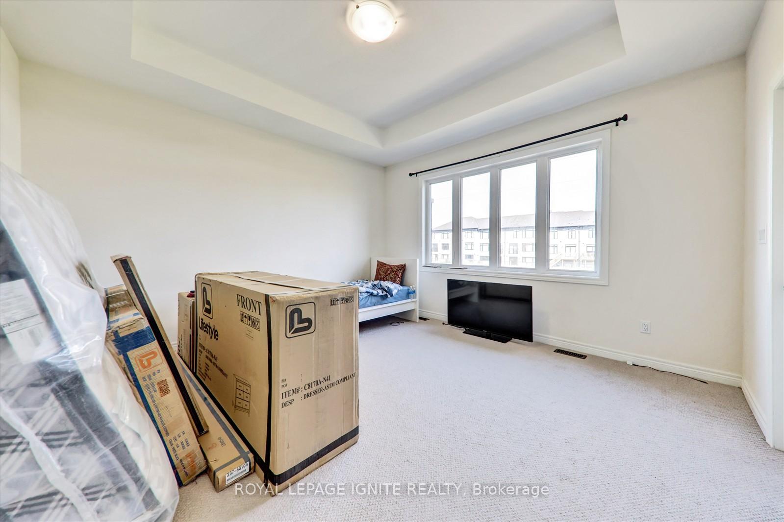Photo 19 of 1054 Skyridge Boulevard, Pickering, Rural Pickering — HOMEH