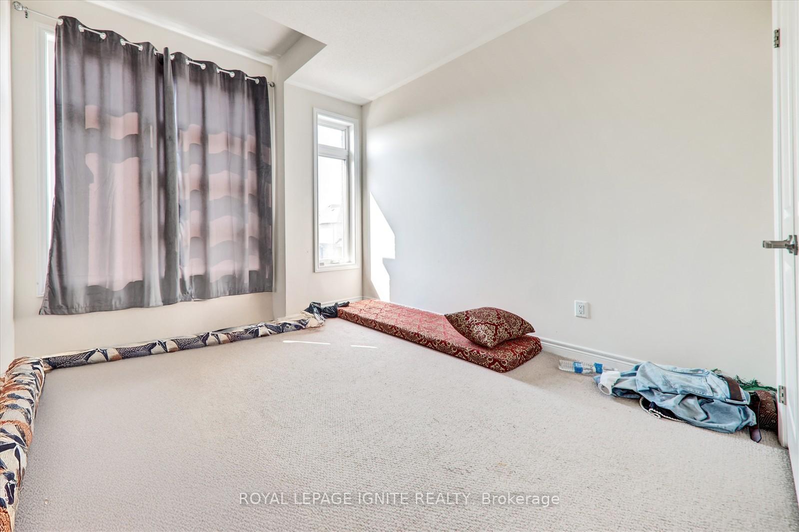 Photo 25 of 1054 Skyridge Boulevard, Pickering, Rural Pickering — HOMEH
