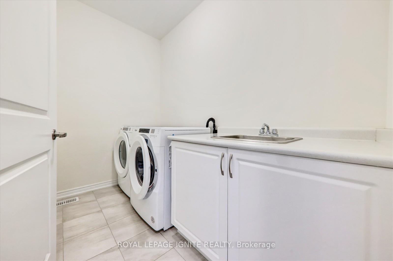 Photo 26 of 1054 Skyridge Boulevard, Pickering, Rural Pickering — HOMEH
