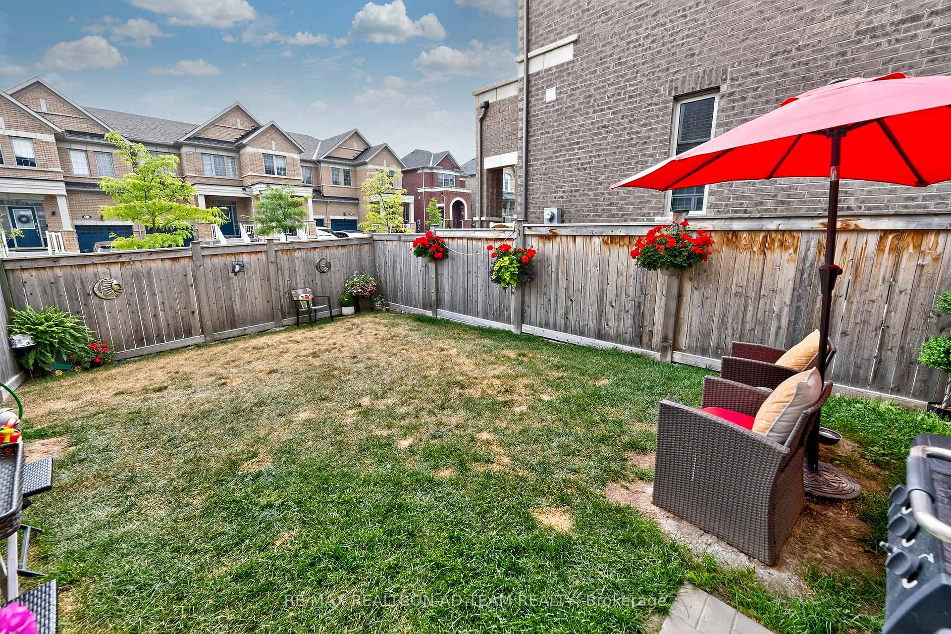 Photo 28 of 1153 Enchanted Crescent, Pickering, Rural Pickering — HOMEH