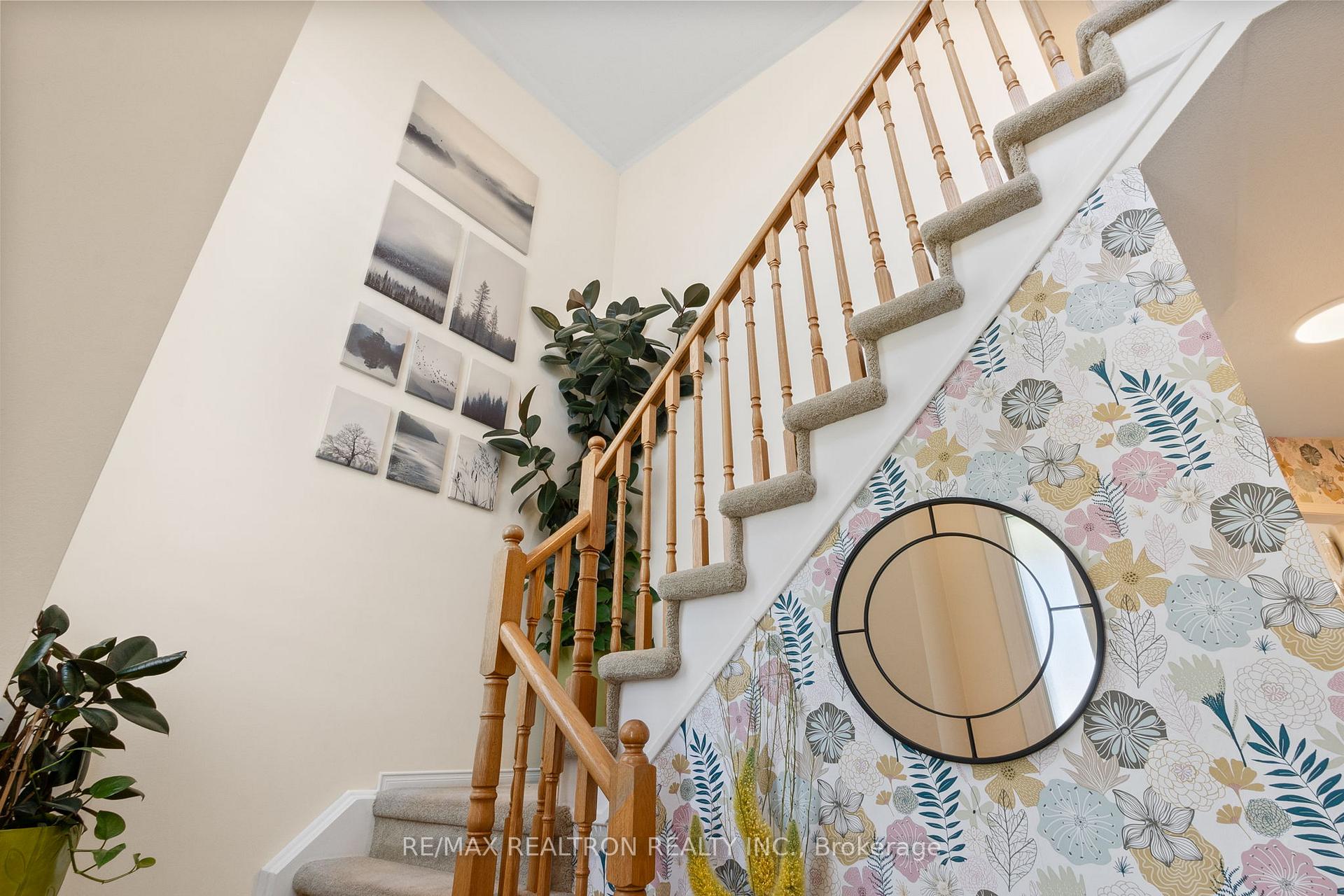 Photo 18 of 1308 Ashgrove Crescent, Oshawa, Pinecrest — HOMEH