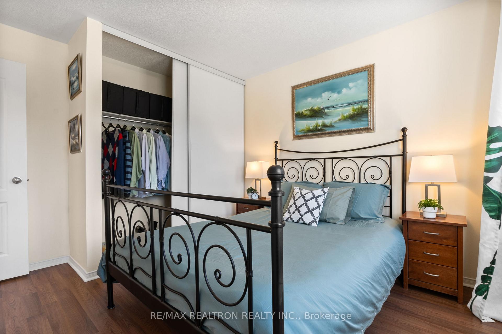 Photo 19 of 1308 Ashgrove Crescent, Oshawa, Pinecrest — HOMEH