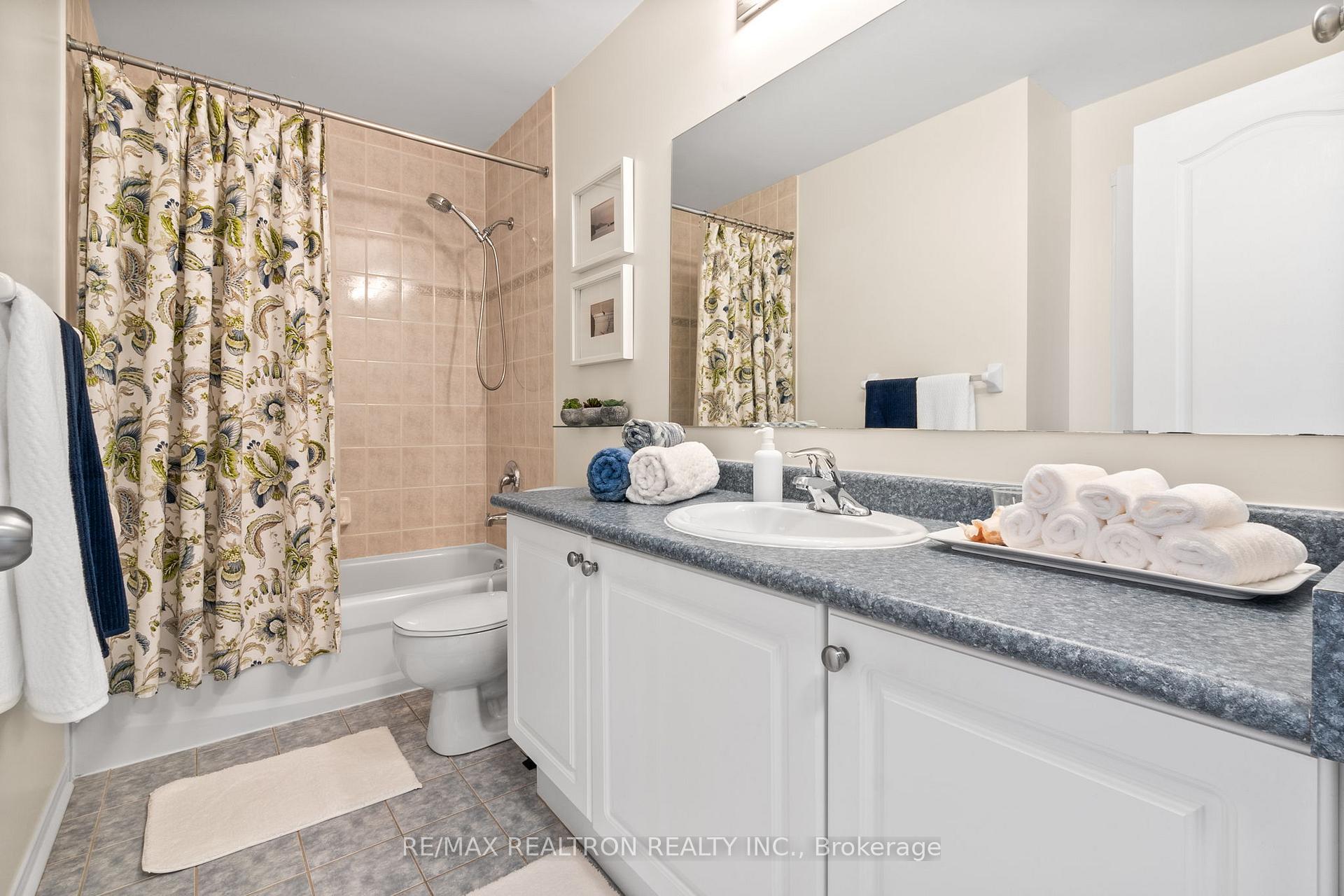 Photo 21 of 1308 Ashgrove Crescent, Oshawa, Pinecrest — HOMEH
