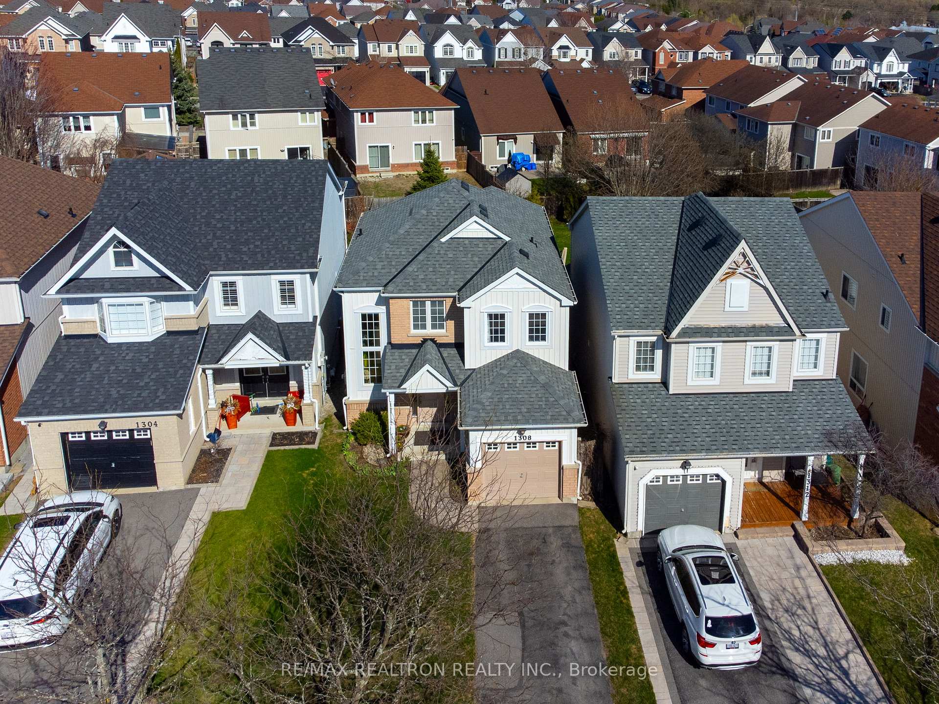 Photo 45 of 1308 Ashgrove Crescent, Oshawa, Pinecrest — HOMEH