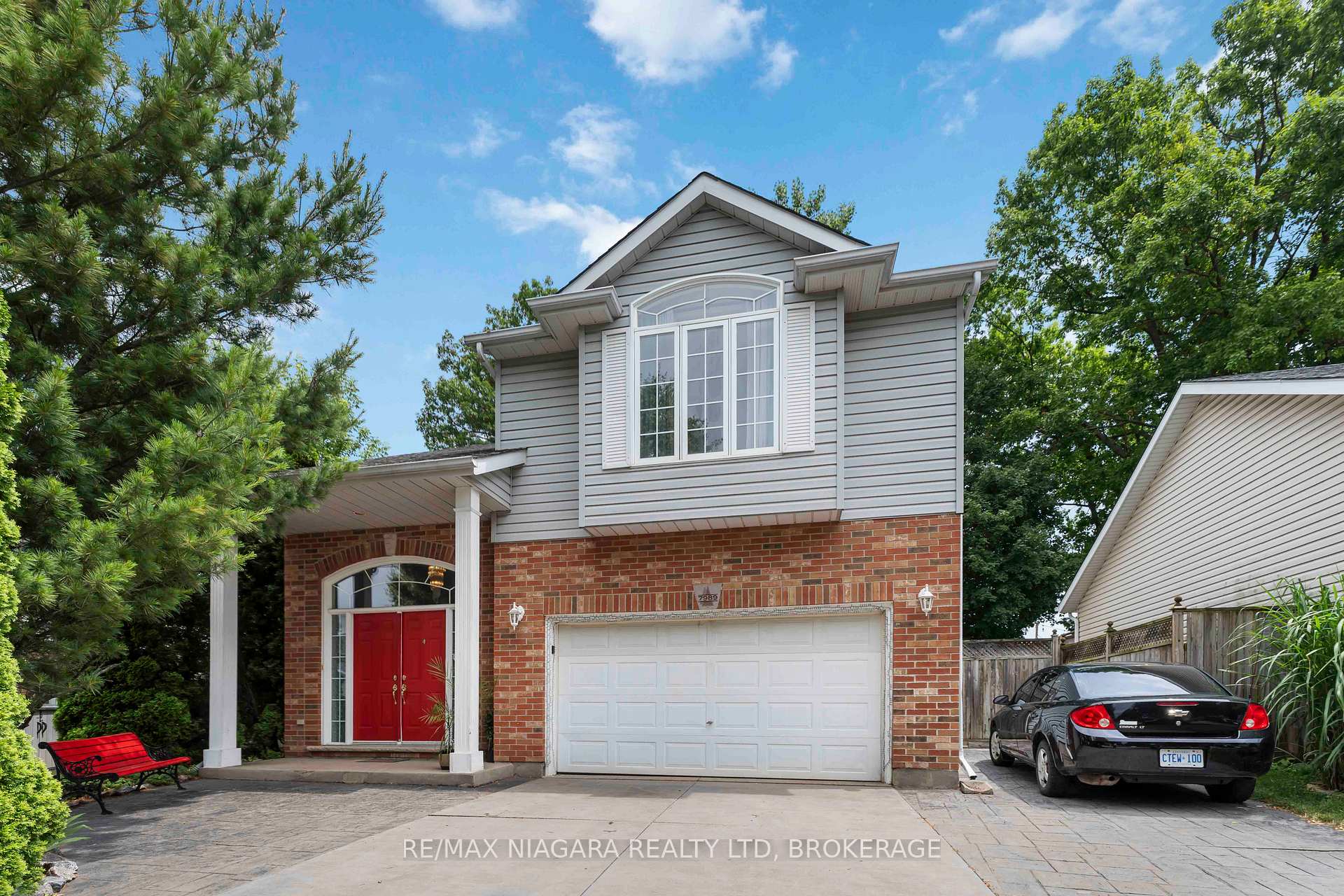Photo 1 of 7989 Harvest Crescent, Niagara Falls, Ascot — HOMEH