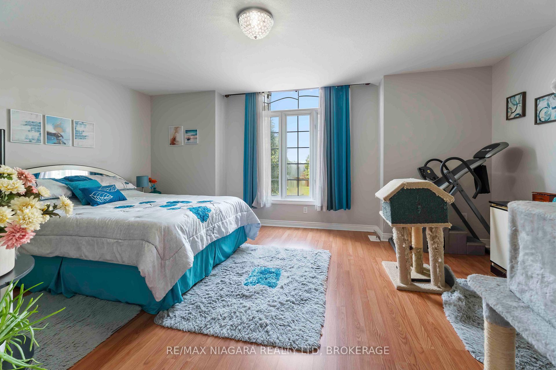 Photo 8 of 7989 Harvest Crescent, Niagara Falls, Ascot — HOMEH