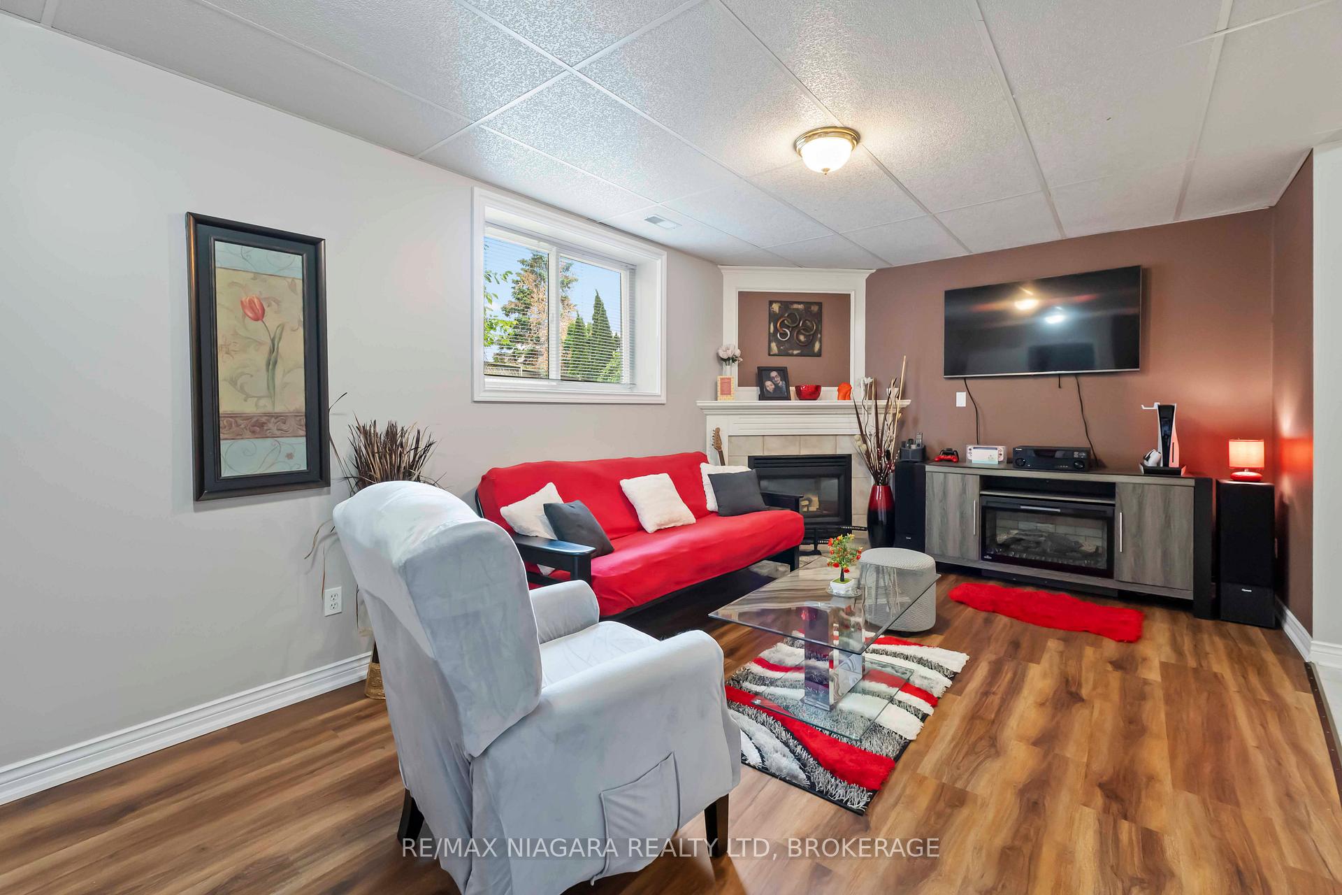 Photo 12 of 7989 Harvest Crescent, Niagara Falls, Ascot — HOMEH