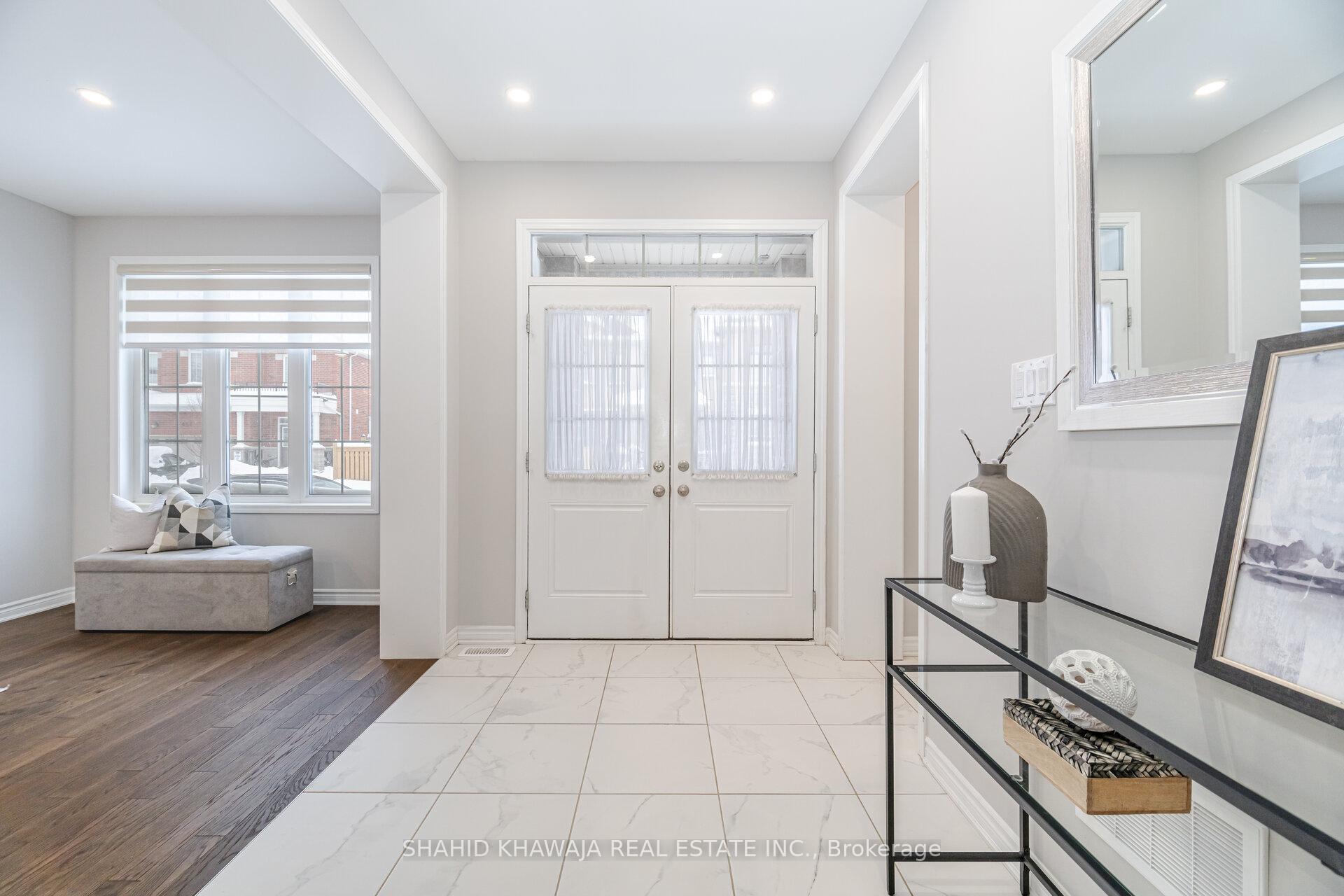 Photo 4 of 1350 Lobelia Crescent, Milton, Walker — HOMEH