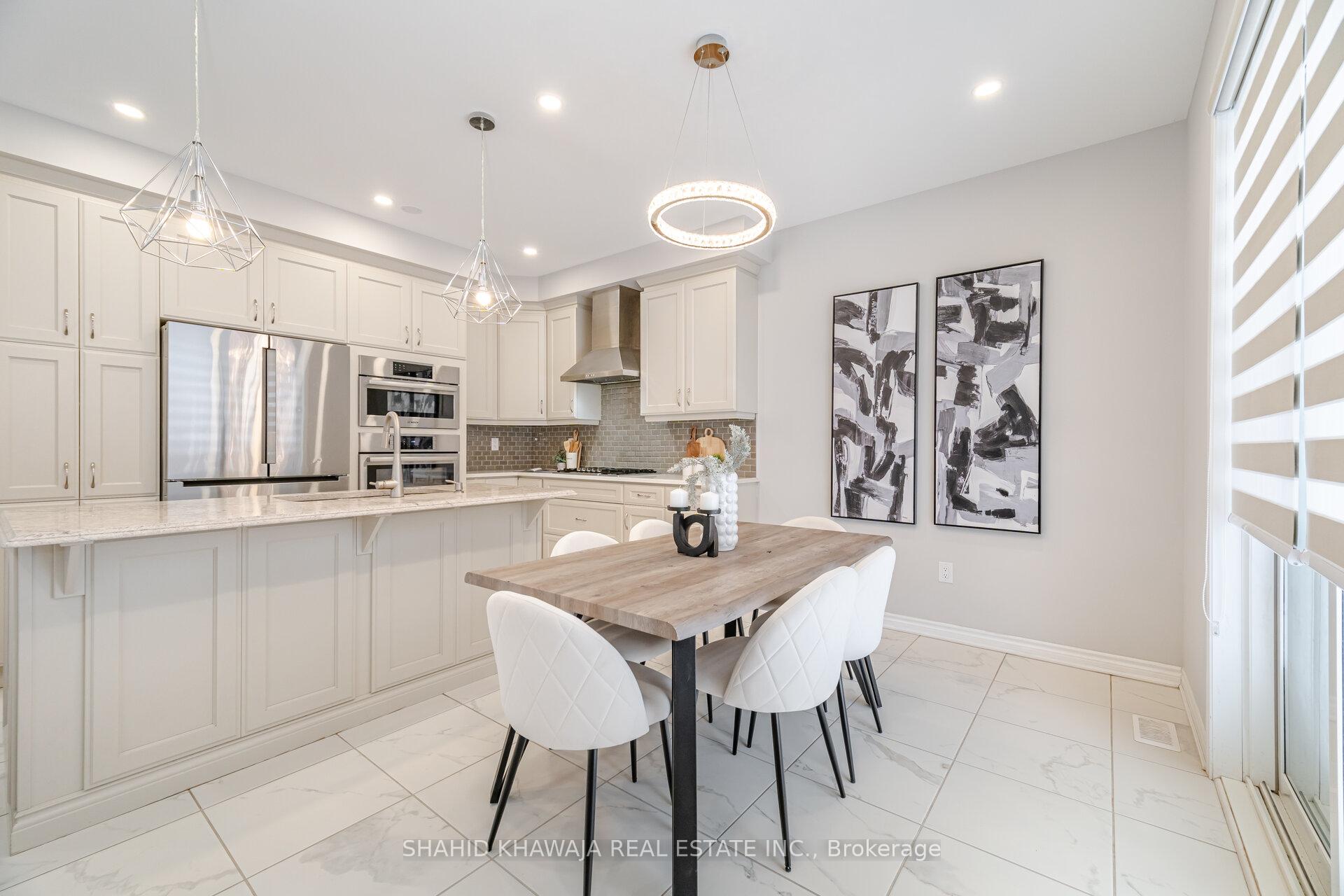 Photo 18 of 1350 Lobelia Crescent, Milton, Walker — HOMEH