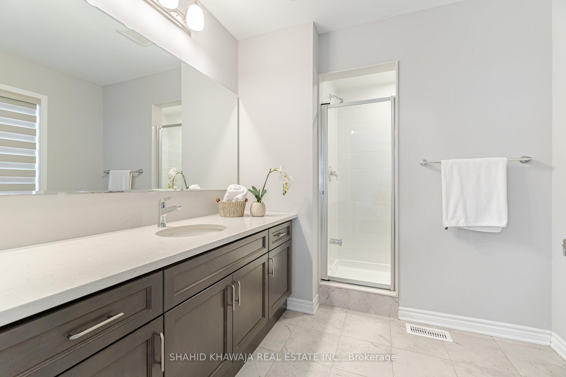 Photo 27 of 1350 Lobelia Crescent, Milton, Walker — HOMEH