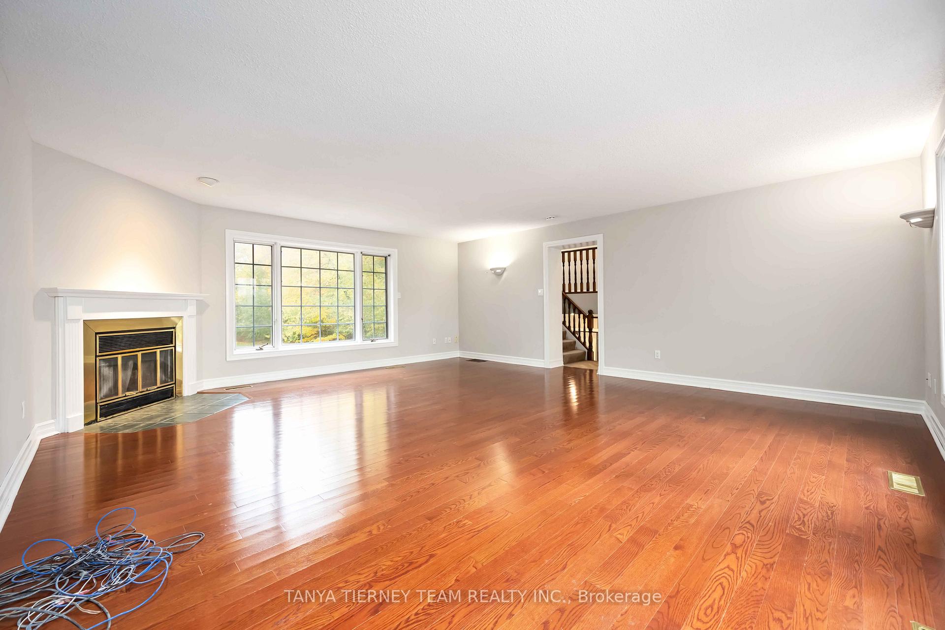 Photo 8 of 1862 Pinegrove Avenue, Pickering, Highbush — HOMEH