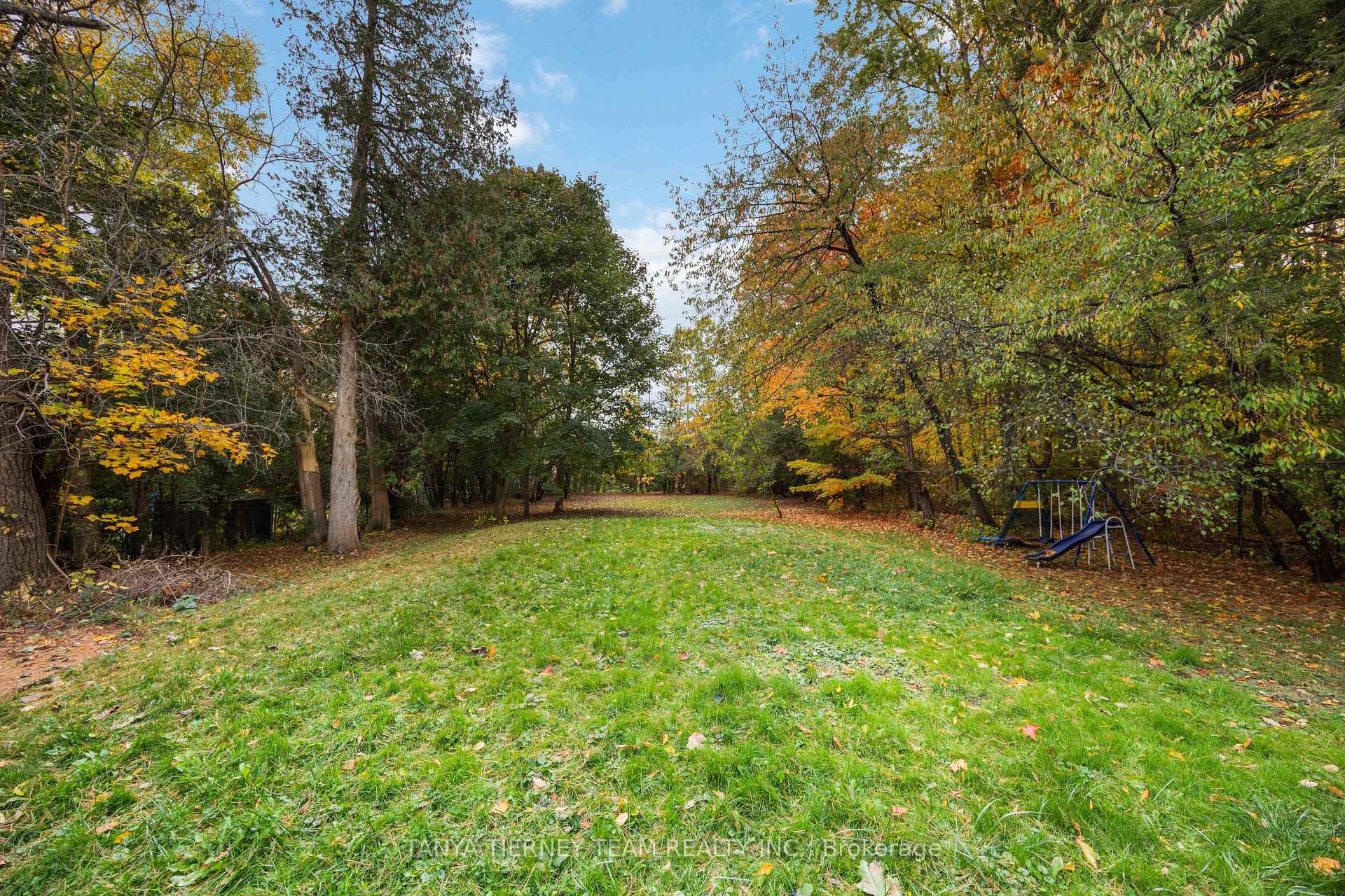 Photo 42 of 1862 Pinegrove Avenue, Pickering, Highbush — HOMEH