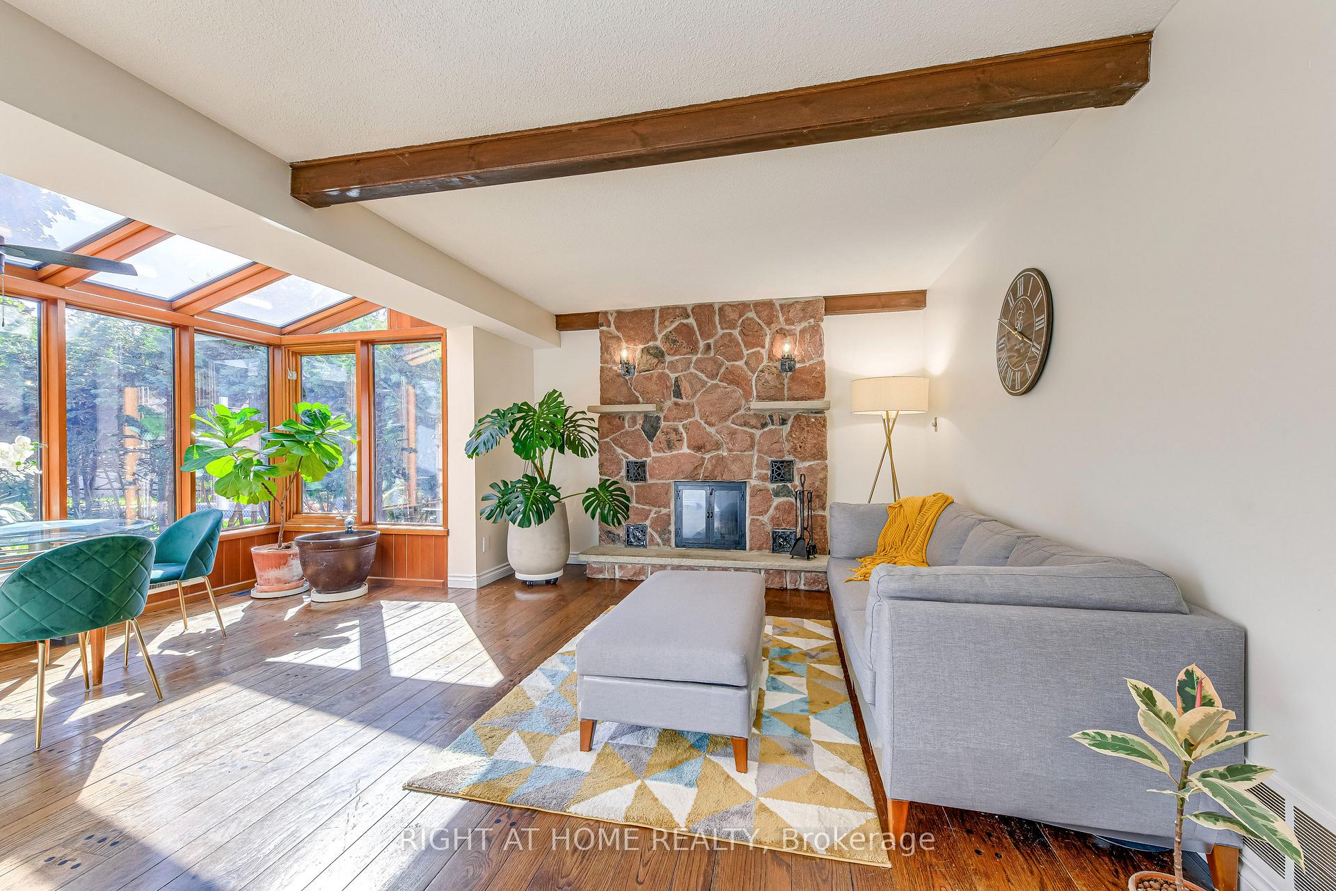 Photo 1 of 162 Digby Road, Oakville, Ford — HOMEH