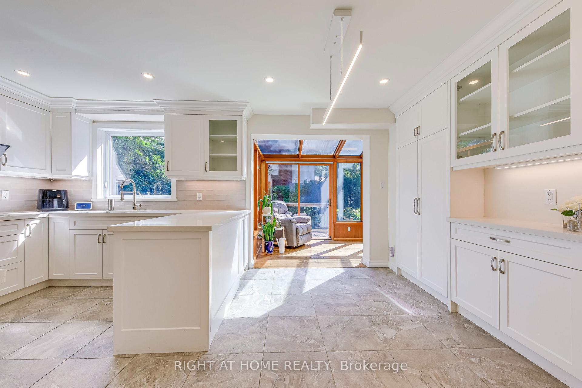 Photo 13 of 162 Digby Road, Oakville, Ford — HOMEH