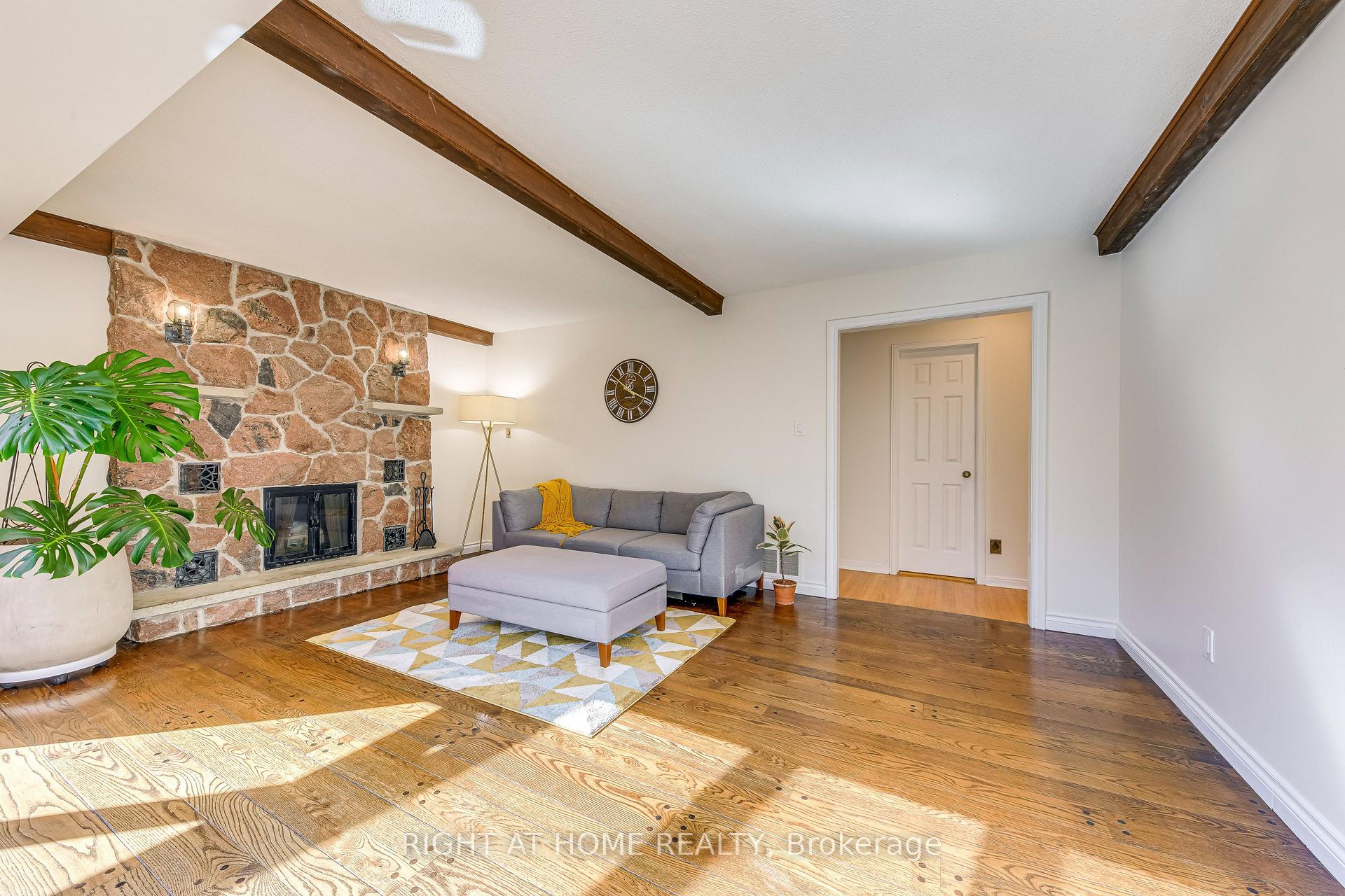 Photo 17 of 162 Digby Road, Oakville, Ford — HOMEH
