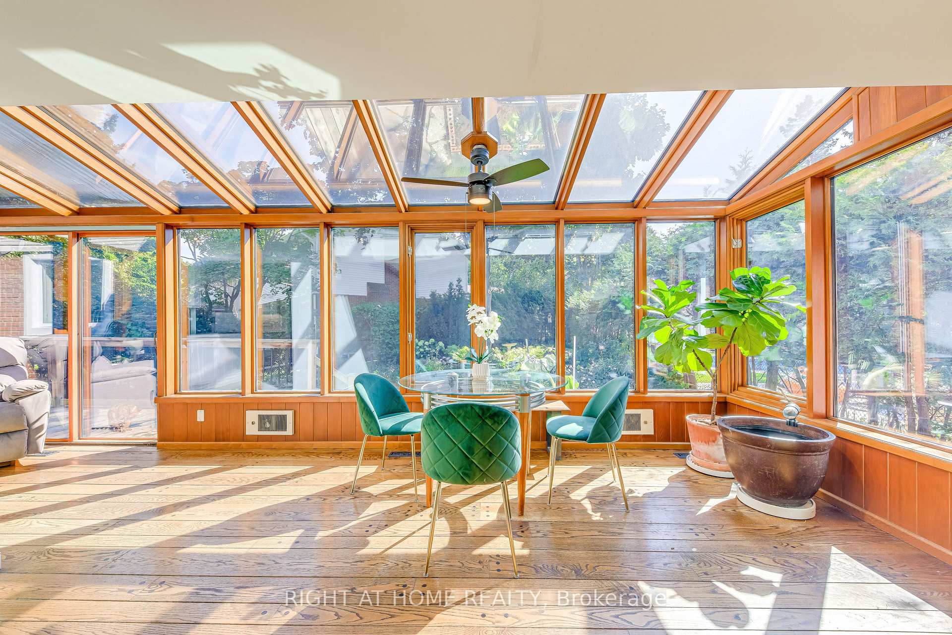 Photo 19 of 162 Digby Road, Oakville, Ford — HOMEH