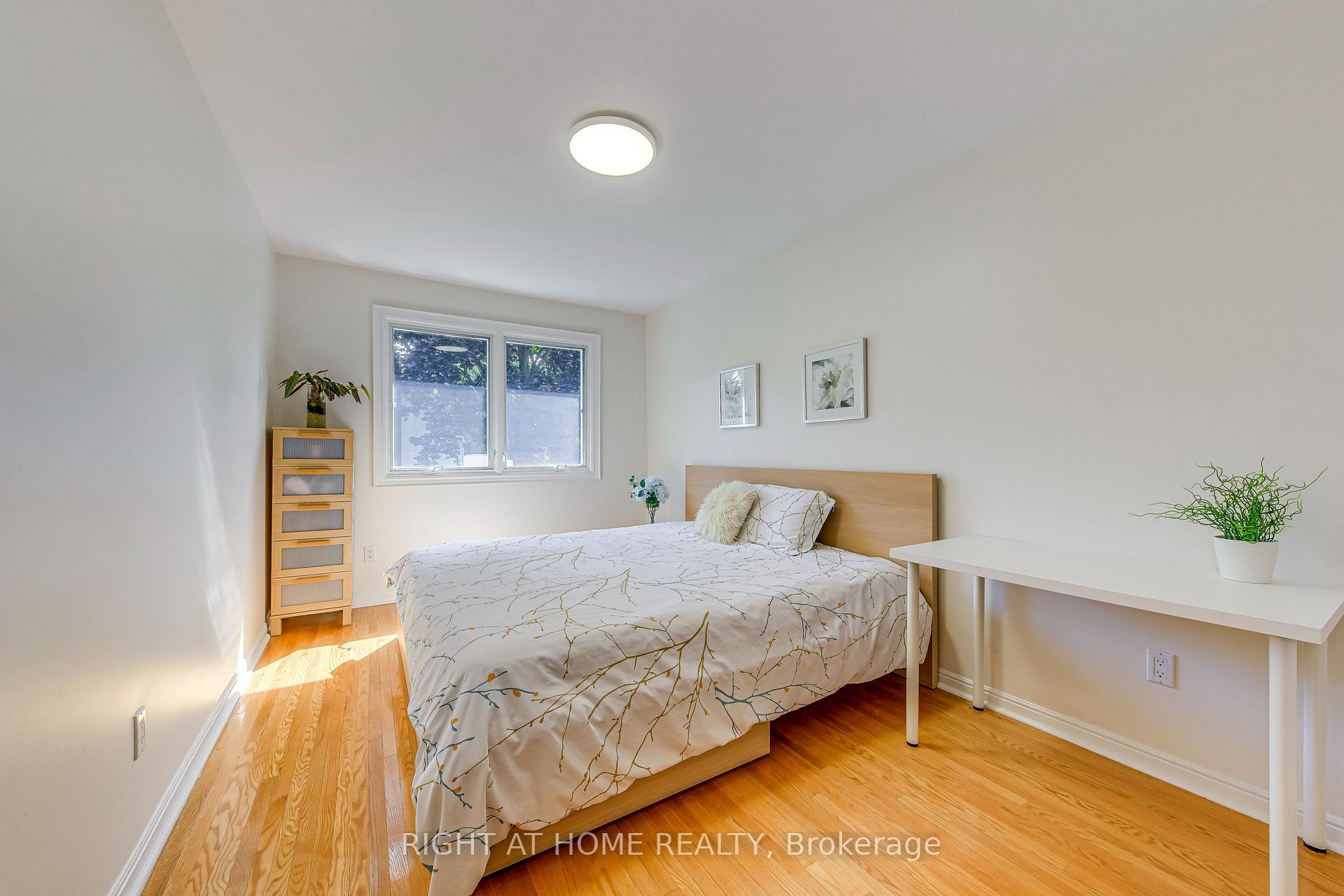 Photo 32 of 162 Digby Road, Oakville, Ford — HOMEH