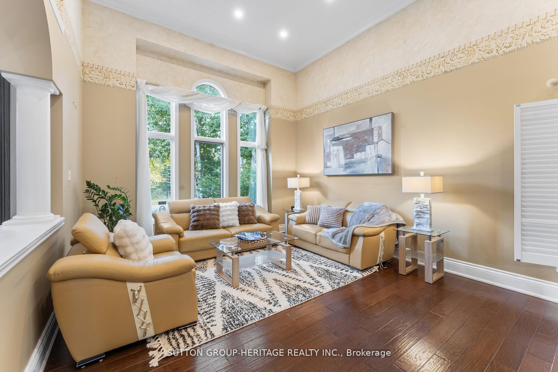 Photo 9 of 2300 Abbott Crescent, Pickering, Brock Ridge — HOMEH