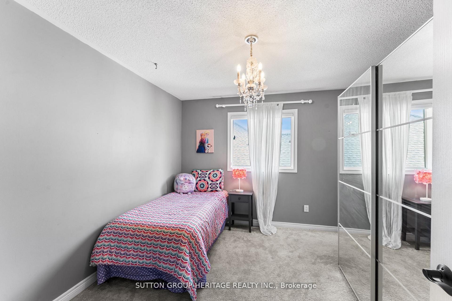 Photo 27 of 2300 Abbott Crescent, Pickering, Brock Ridge — HOMEH