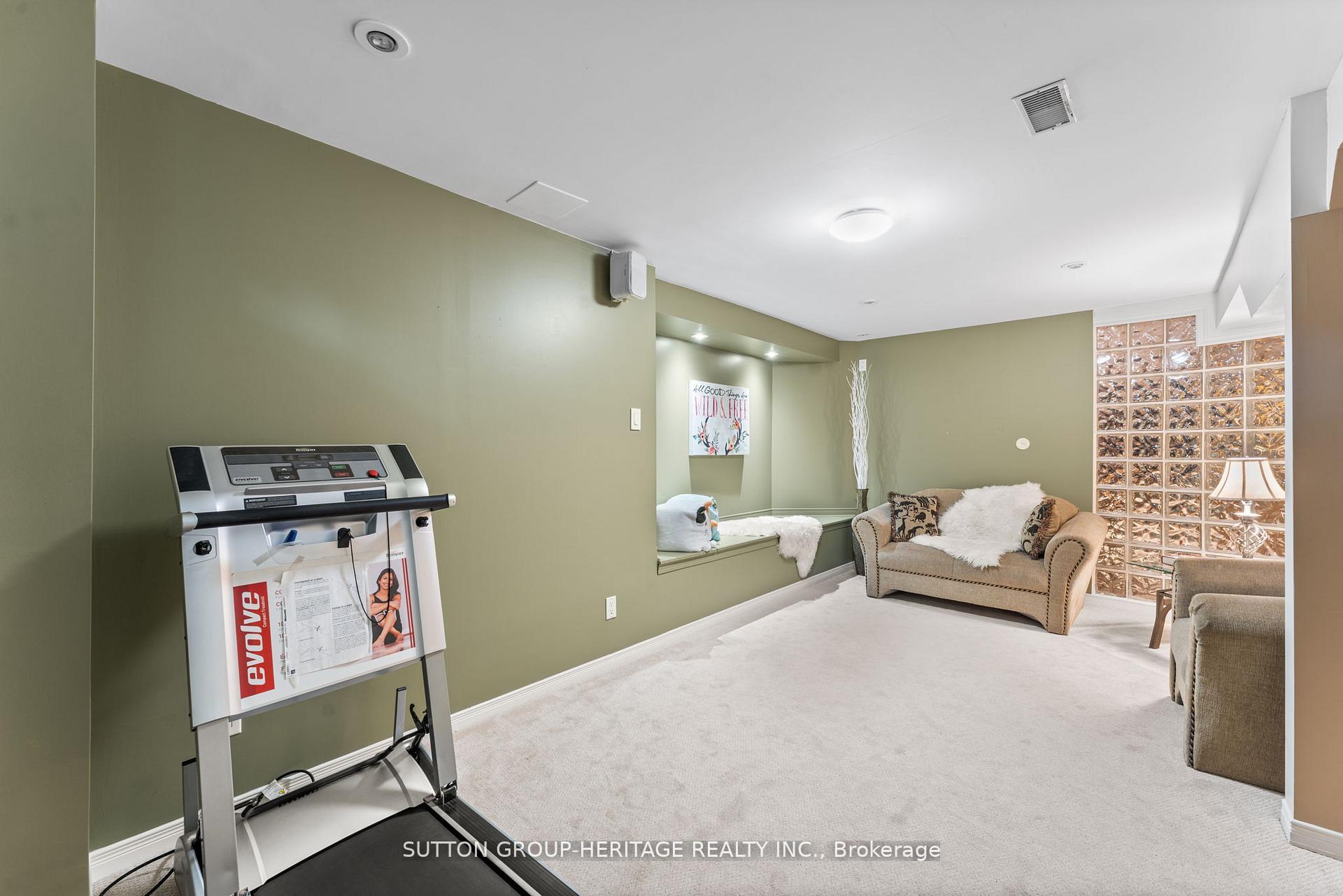 Photo 34 of 2300 Abbott Crescent, Pickering, Brock Ridge — HOMEH