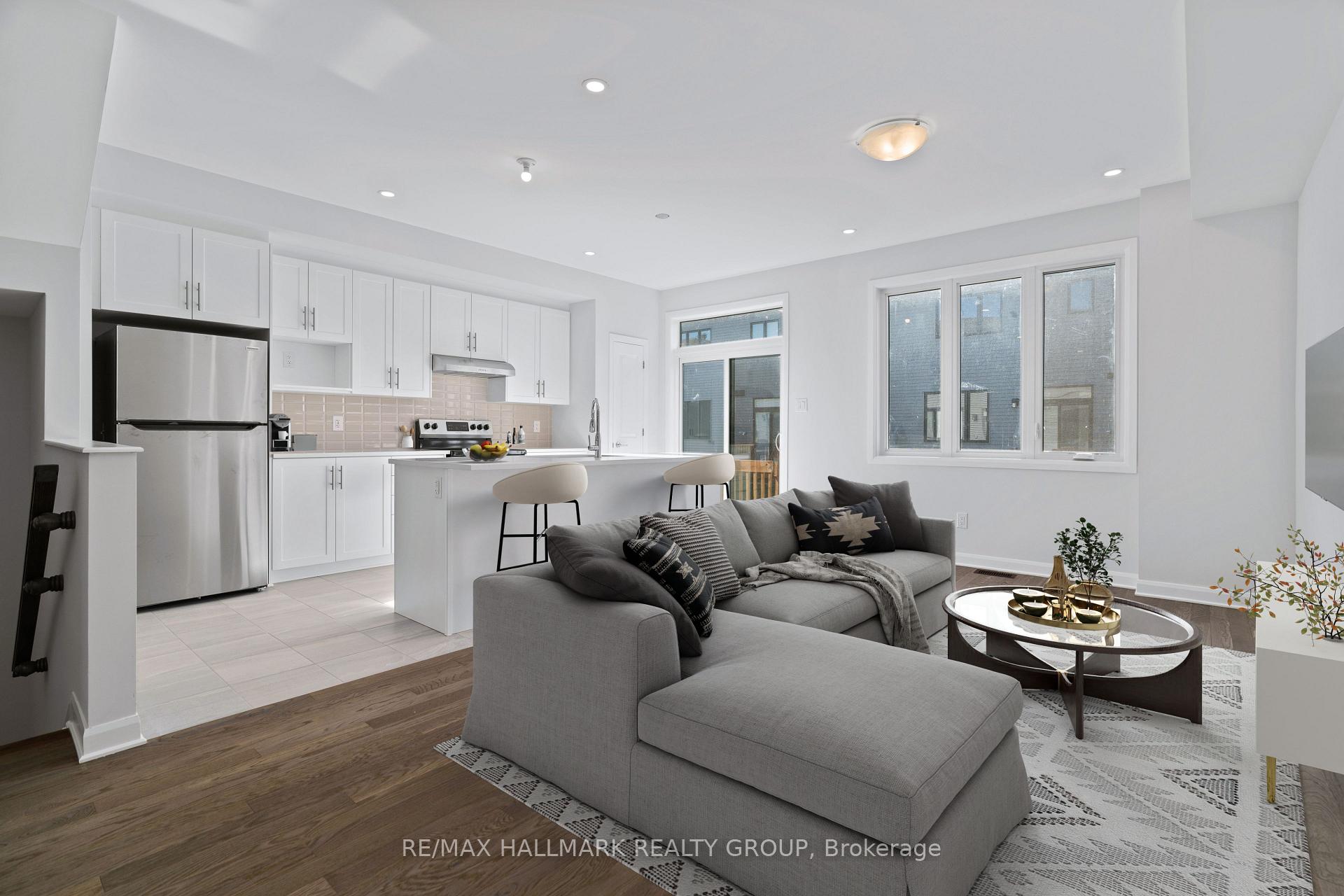 Photo 4 of 318 Blossom Pass Terrace, Ottawa, Avalon East — HOMEH