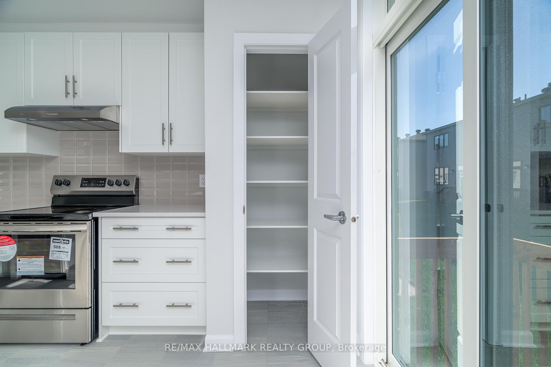 Photo 6 of 318 Blossom Pass Terrace, Ottawa, Avalon East — HOMEH