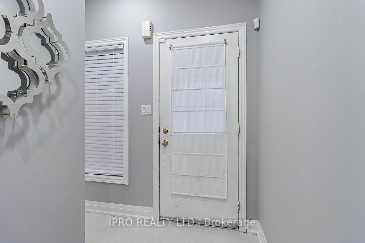 Photo 4 of 307 Teetzel Drive, Milton, Clarke — HOMEH