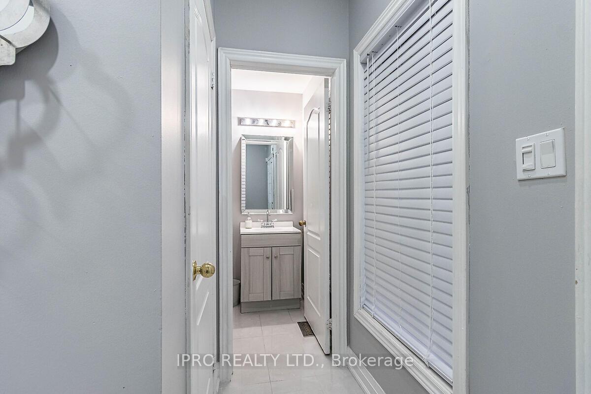 Photo 5 of 307 Teetzel Drive, Milton, Clarke — HOMEH