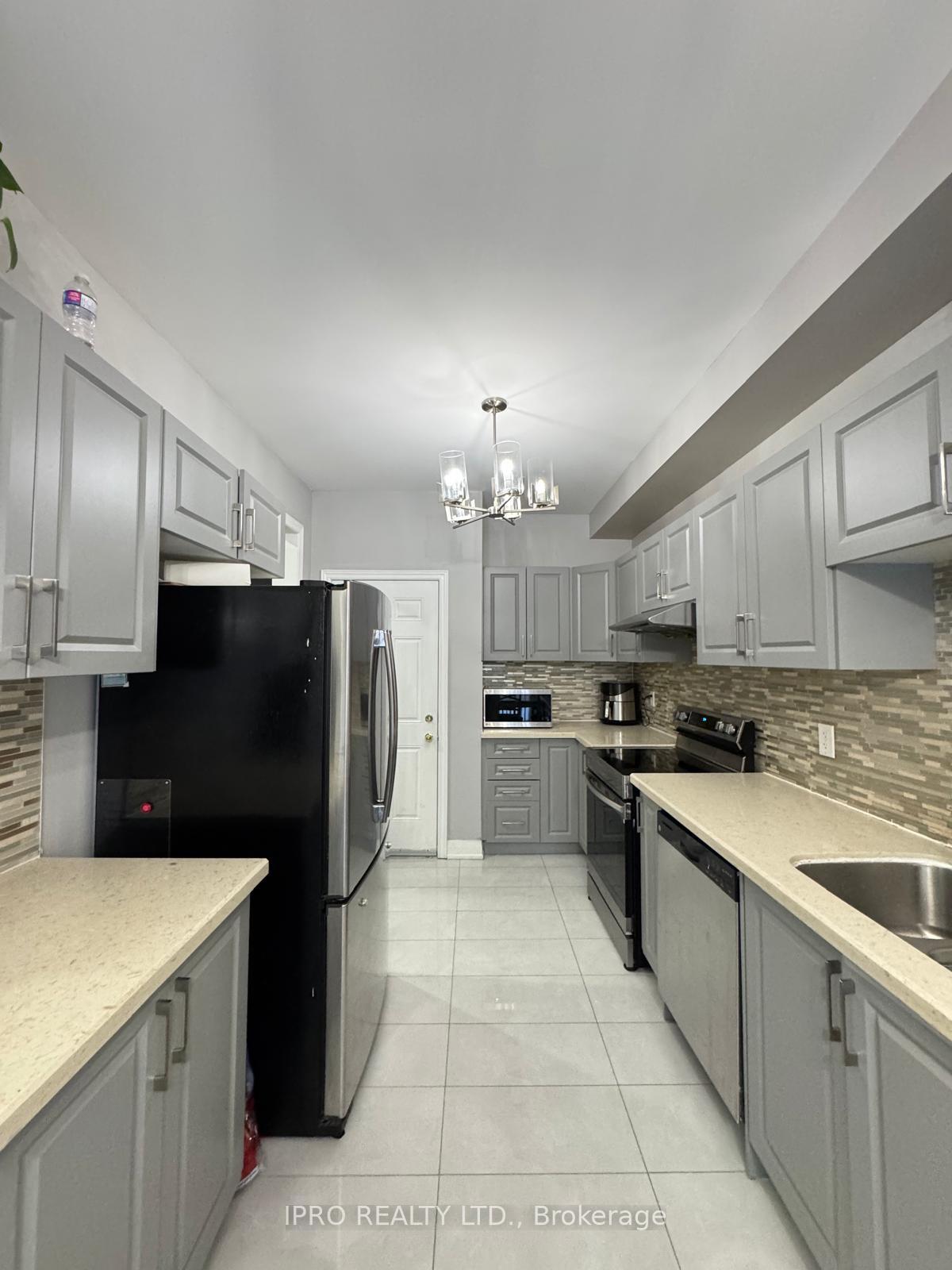 Photo 13 of 307 Teetzel Drive, Milton, Clarke — HOMEH