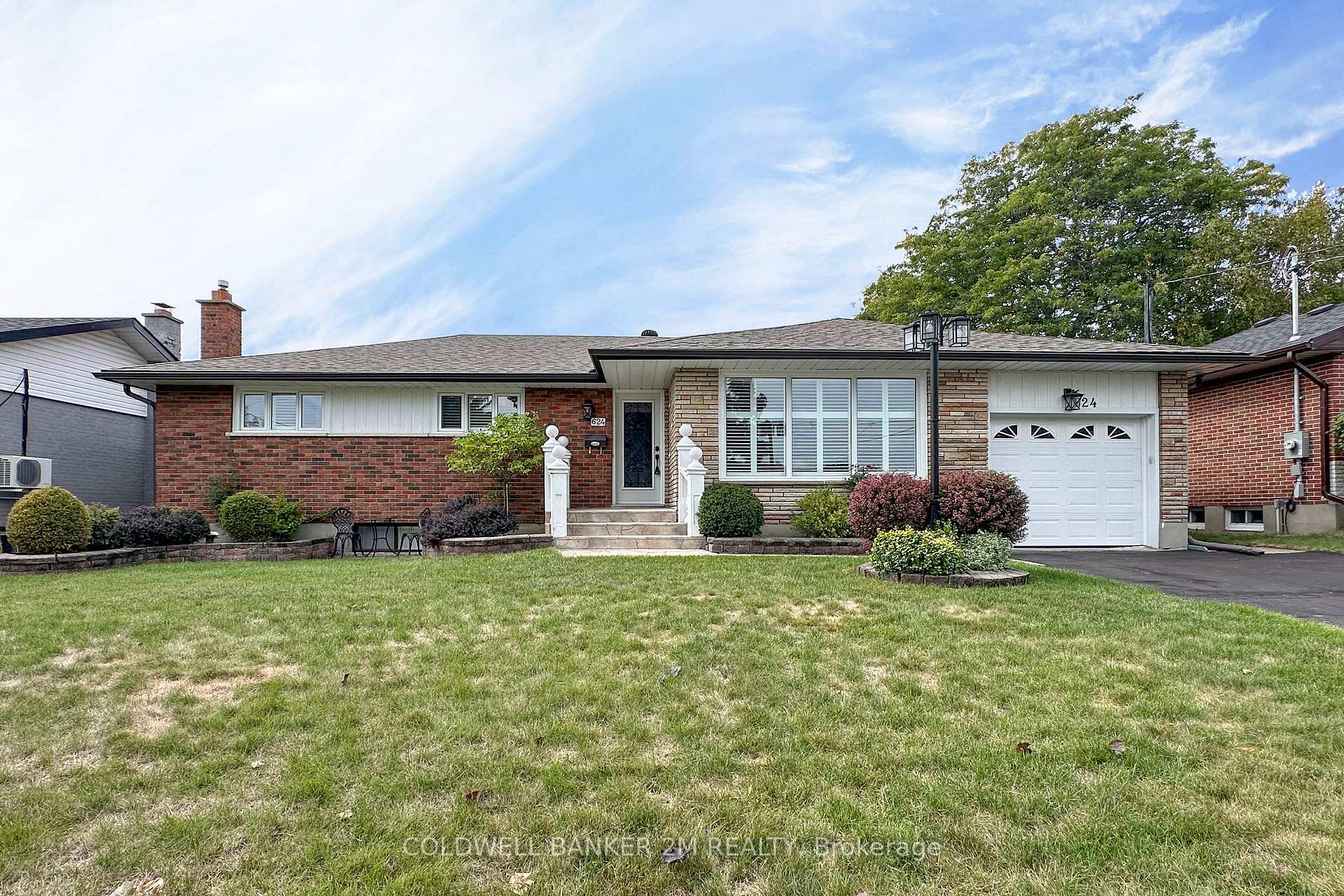 Photo 1 of 624 Gibbons Street, Oshawa, McLaughlin — HOMEH