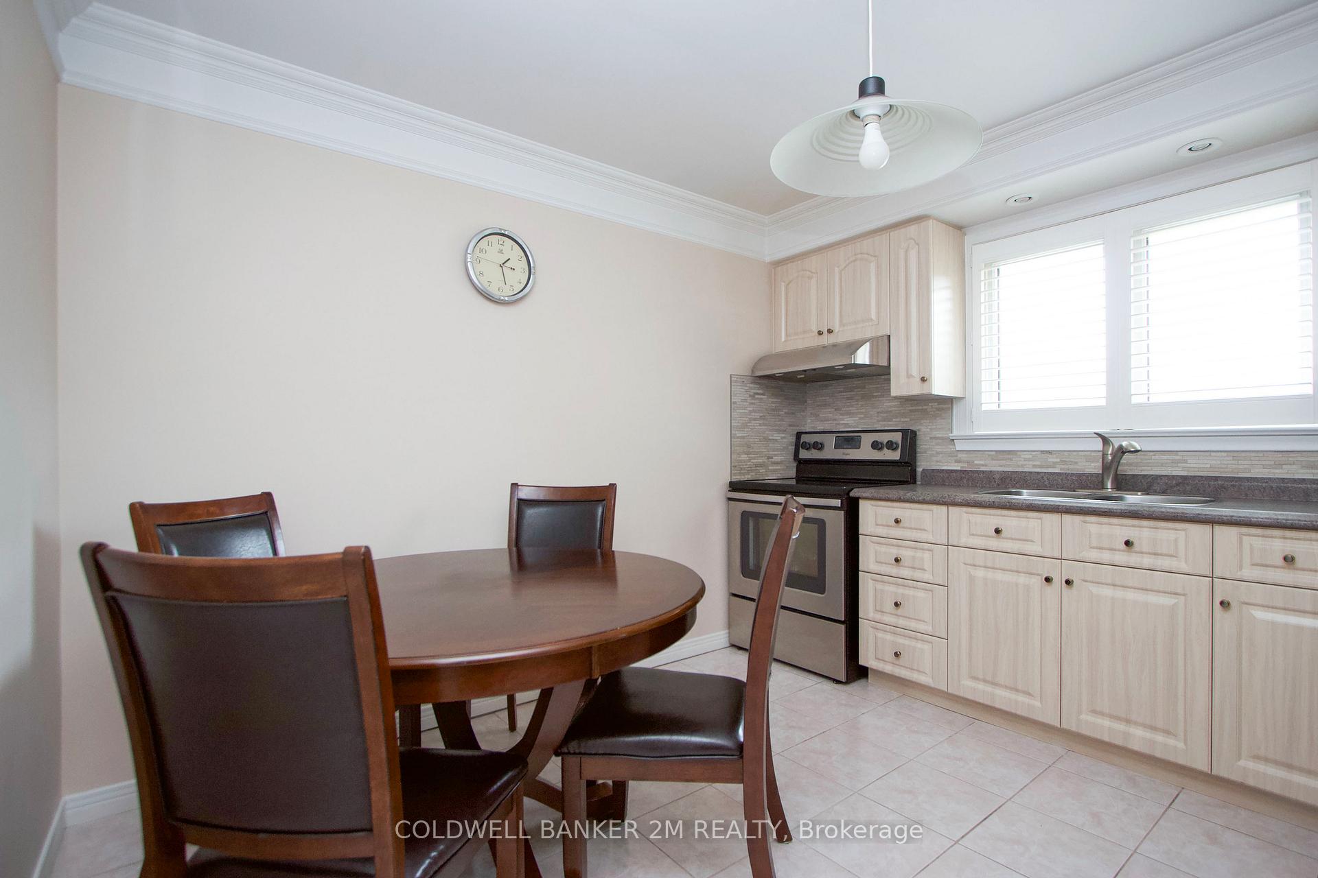 Photo 9 of 624 Gibbons Street, Oshawa, McLaughlin — HOMEH