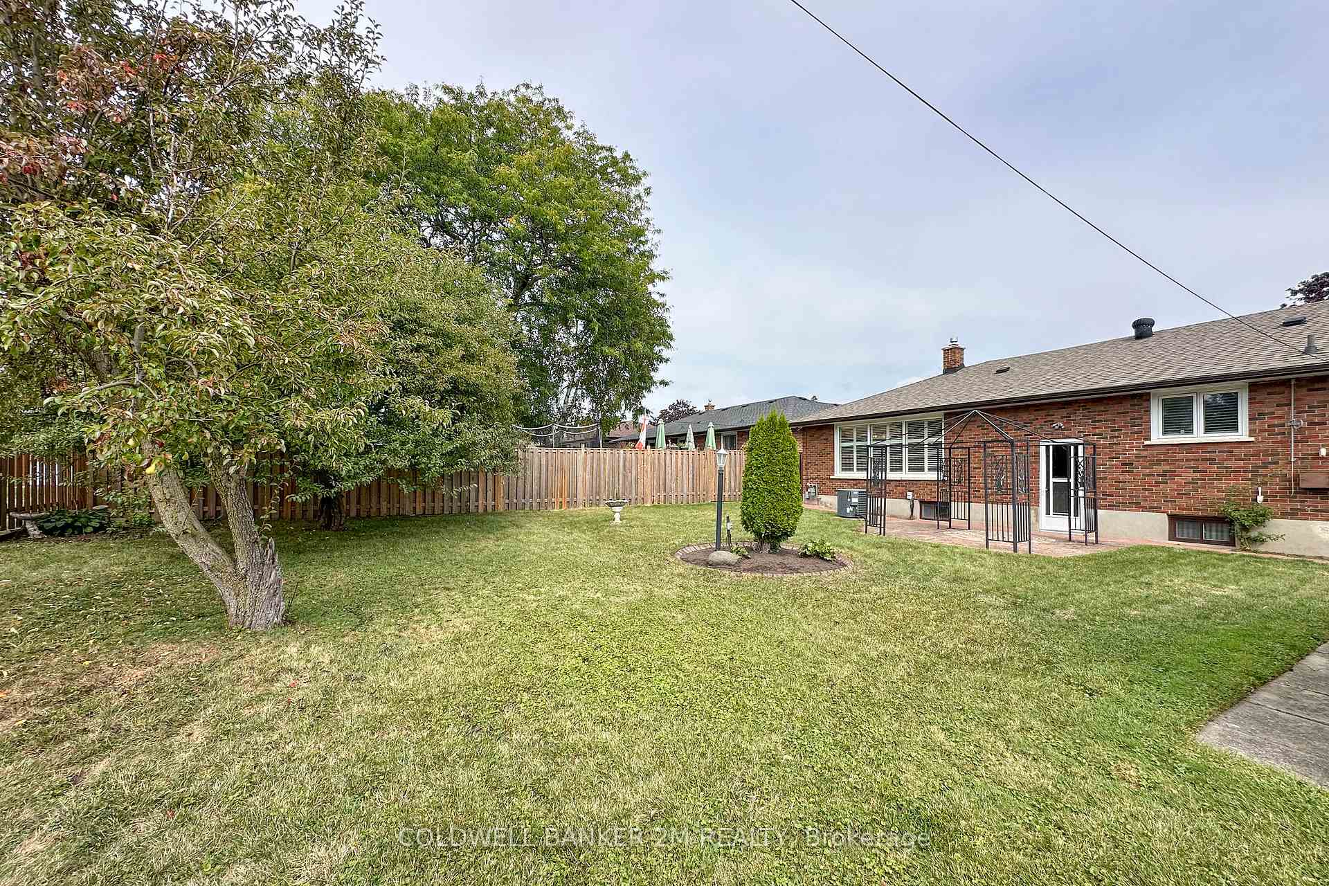 Photo 22 of 624 Gibbons Street, Oshawa, McLaughlin — HOMEH