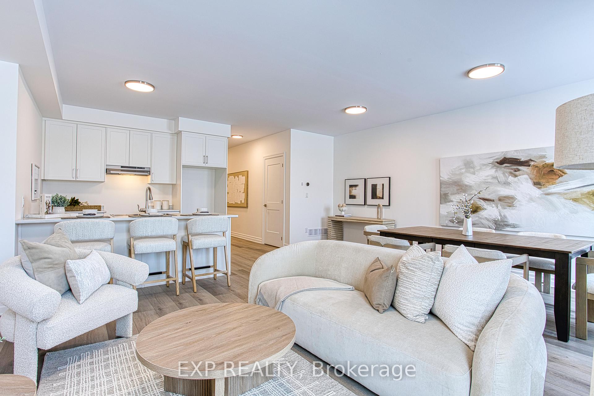 Photo 13 of 7487 Splendour Drive, Niagara Falls, Brown — HOMEH