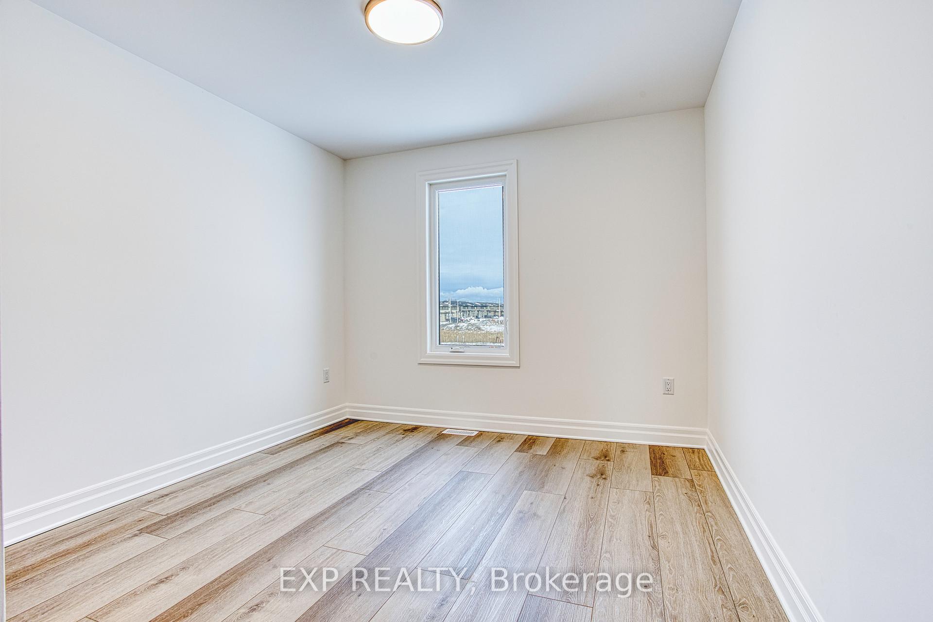 Photo 17 of 7487 Splendour Drive, Niagara Falls, Brown — HOMEH