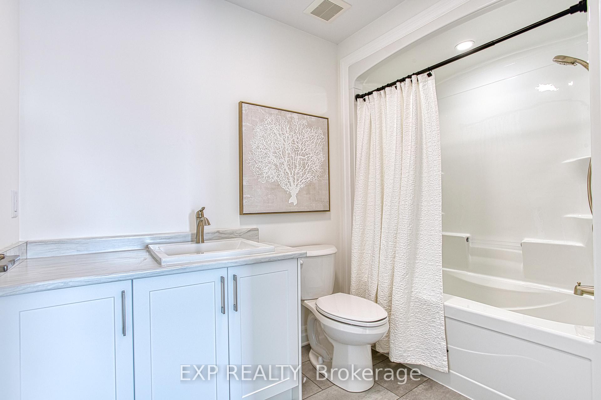Photo 24 of 7487 Splendour Drive, Niagara Falls, Brown — HOMEH