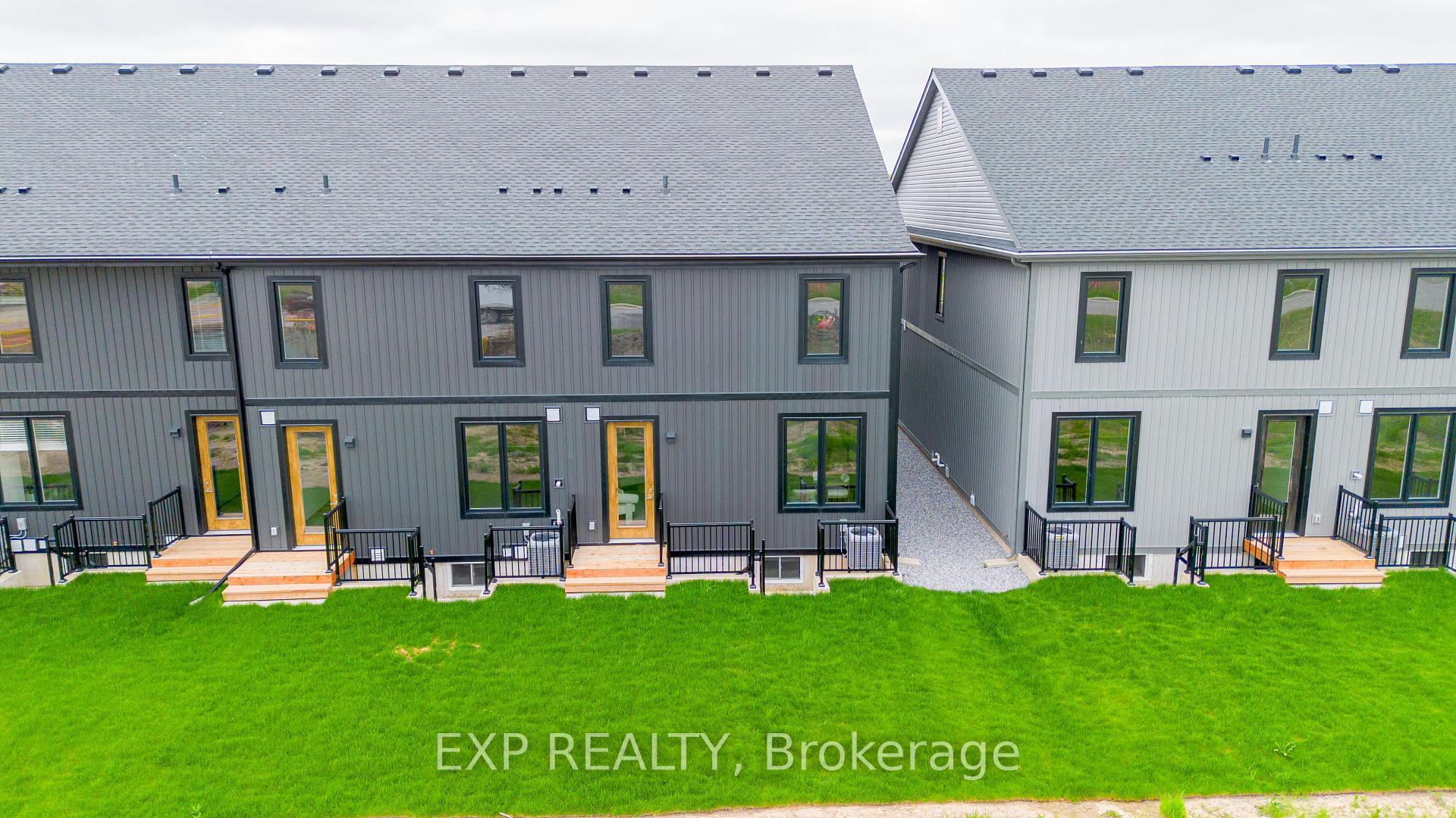 Photo 29 of 7487 Splendour Drive, Niagara Falls, Brown — HOMEH
