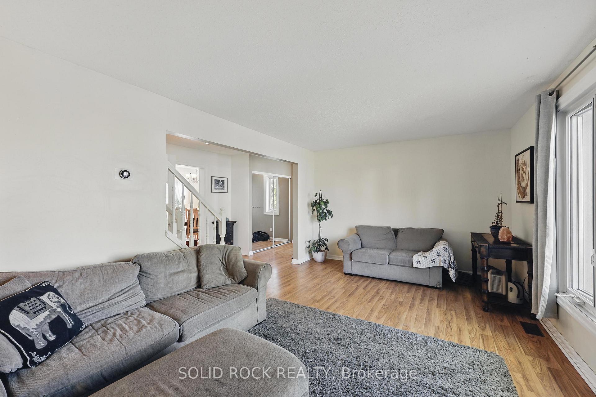 Photo 5 of 854 Borland Drive, Ottawa, Chatelaine Village — HOMEH
