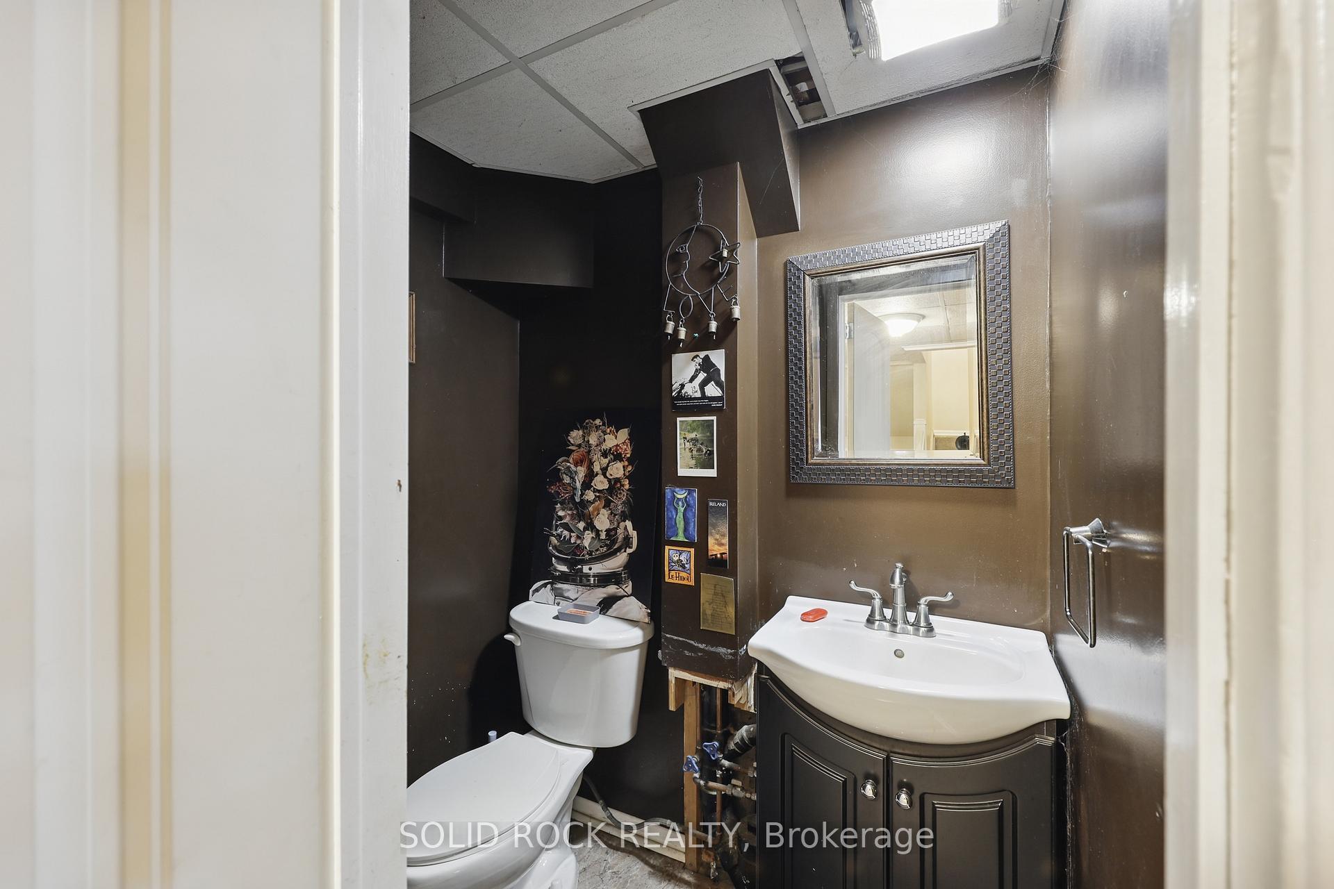 Photo 19 of 854 Borland Drive, Ottawa, Chatelaine Village — HOMEH