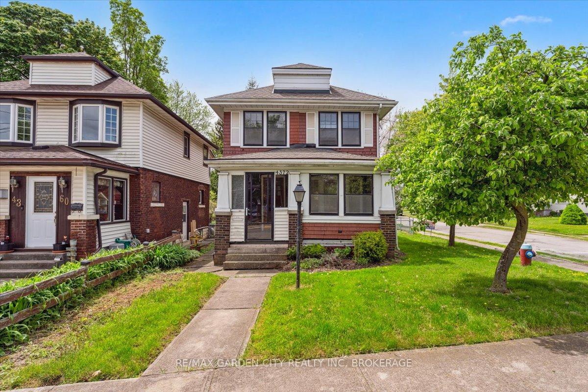 Front of 4372 Seneca Street