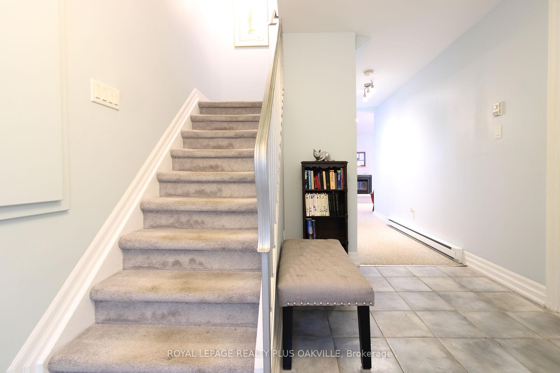 Photo 5 of 2060 Water'S Edge Drive, Oakville, Bronte — HOMEH