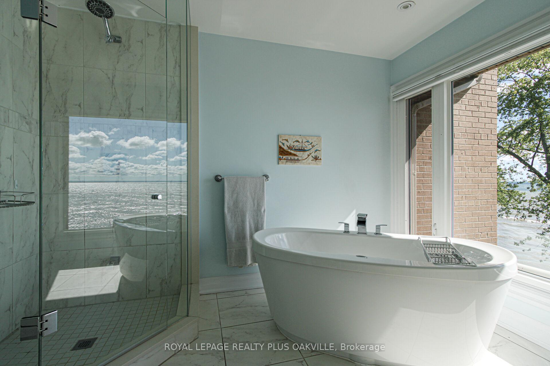 Photo 16 of 2060 Water'S Edge Drive, Oakville, Bronte — HOMEH