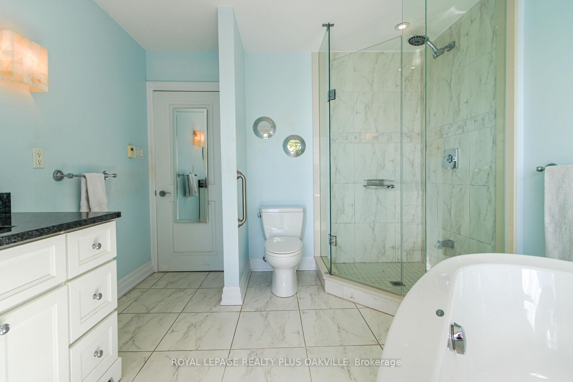 Photo 17 of 2060 Water'S Edge Drive, Oakville, Bronte — HOMEH