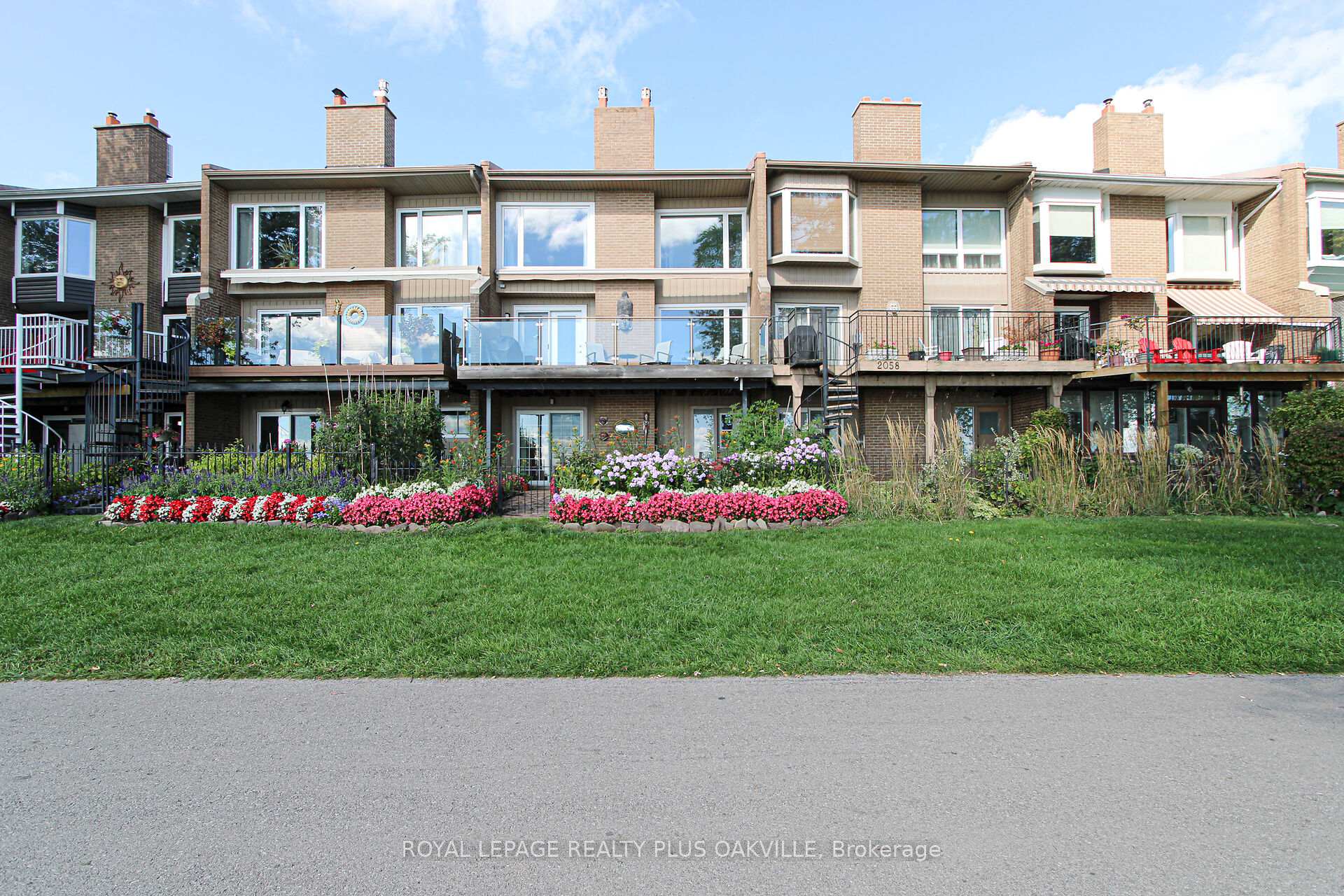 Photo 25 of 2060 Water'S Edge Drive, Oakville, Bronte — HOMEH