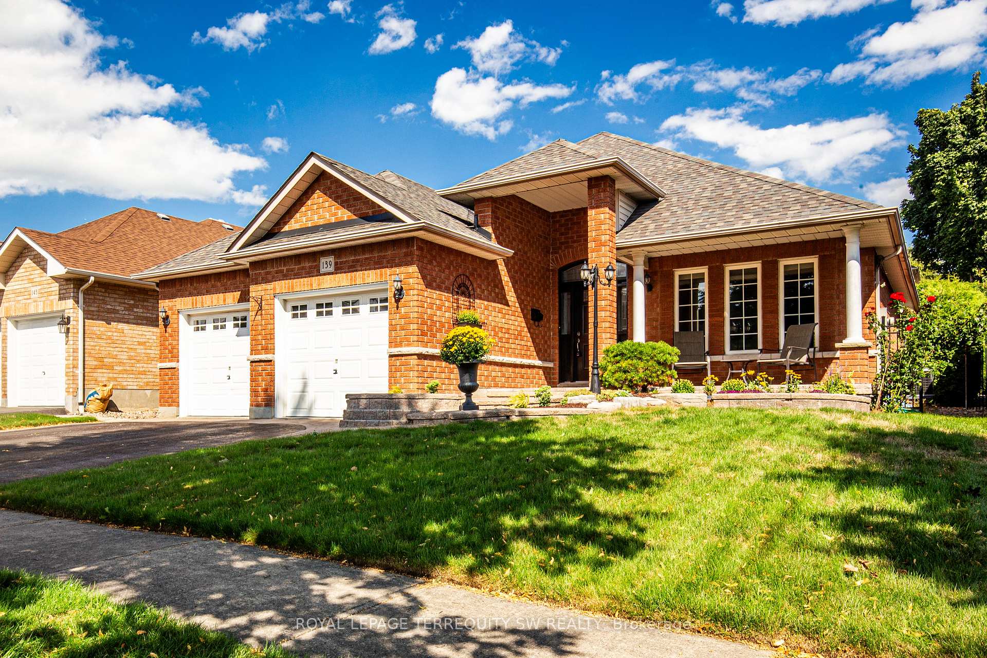 Photo 16 of 139 Goodman Drive, Oshawa, McLaughlin — HOMEH