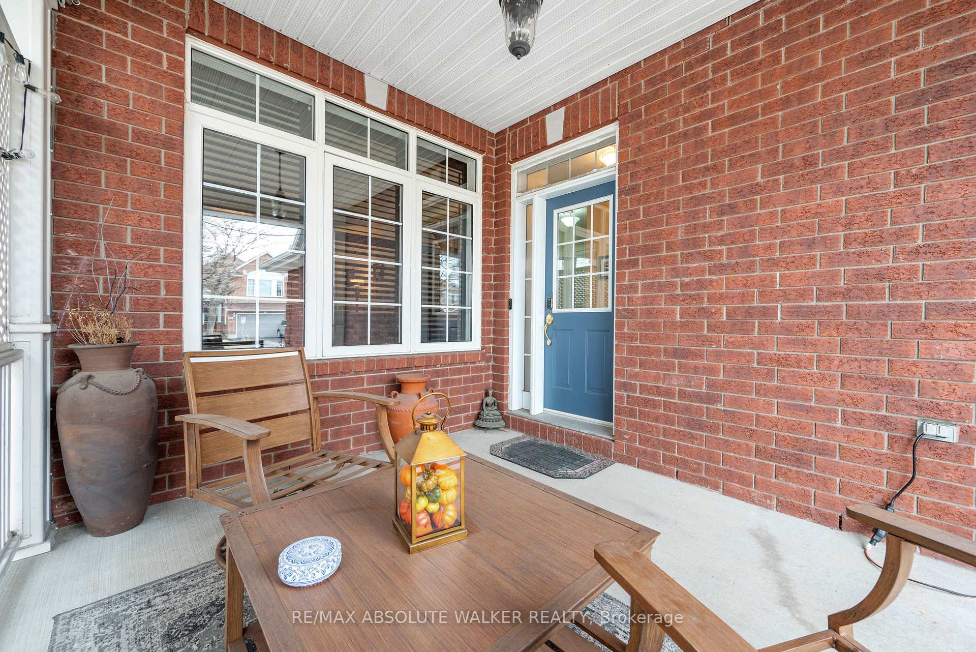 Photo 2 of 1120 Lichen Avenue, Ottawa, Avalon East — HOMEH